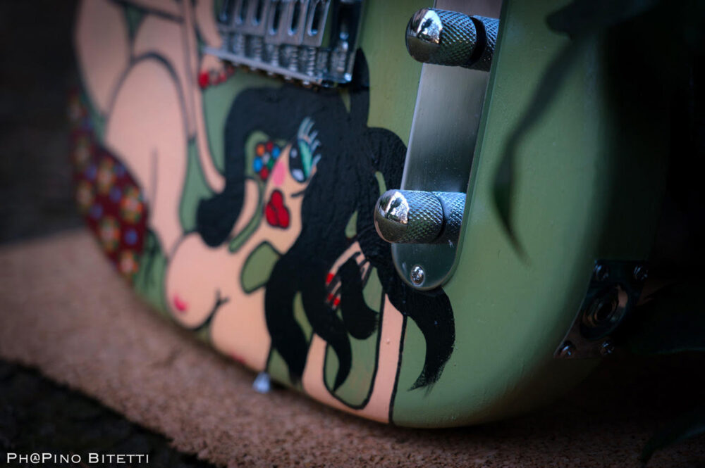 bittoguitars BITTO Telecustom Peace & Love brigantelle